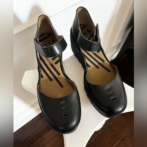 Fly London, Closed Toe Chunky Platform Black Leather Shoes.